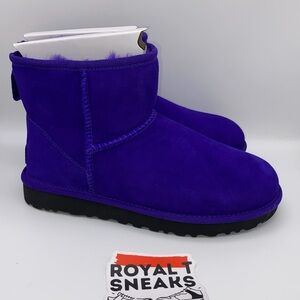 UGG Women's Ankle Boots in Vibrant Purple